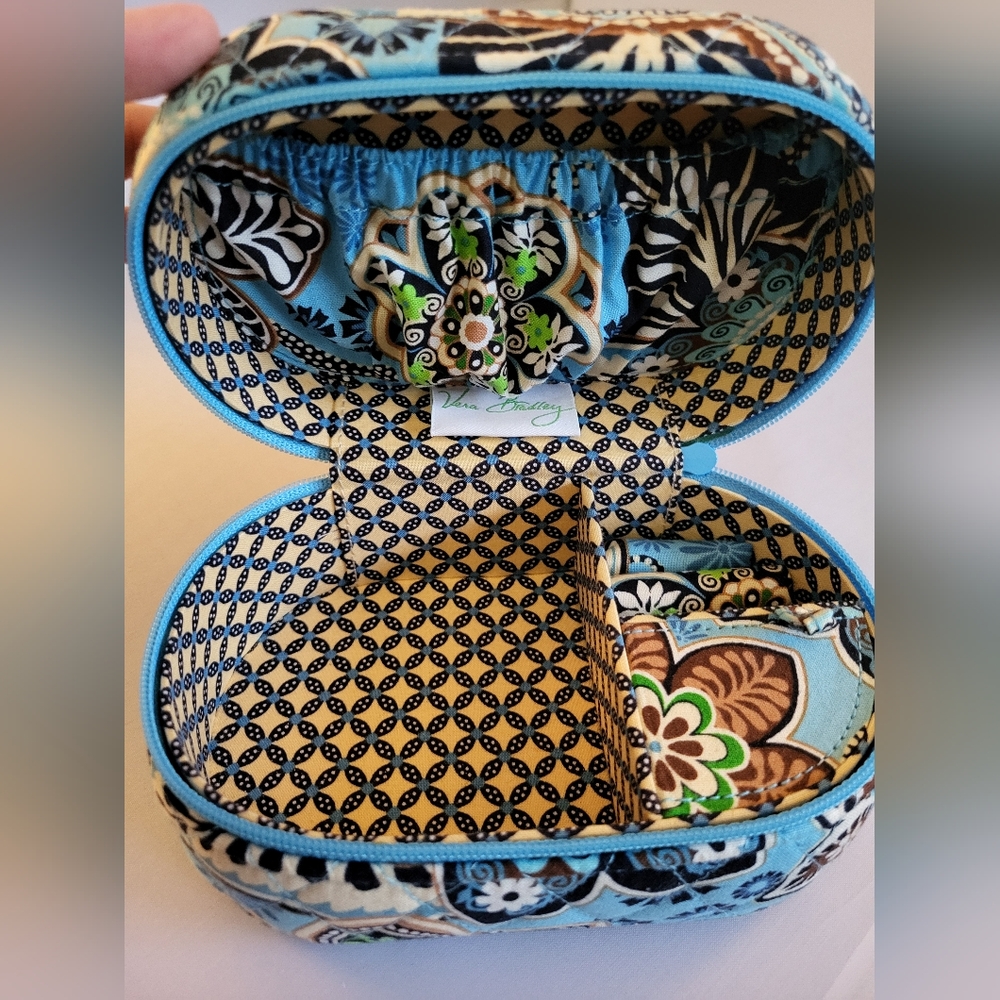 Vera Bradley Travel Jewelry Case - Picture 2 of 5